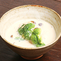 20131015_ブロッコリーの豆乳スープ